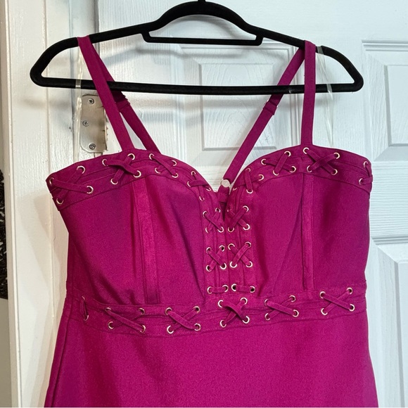 Fashion Nova Plus Size 2X - Wine Colored Nightingale Bandage Dress NWT - Picture 3 of 17